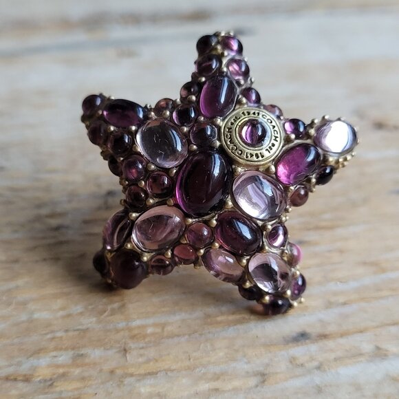 COACH STARFISH BRASS TONE PURPLE CABOCHONS RING SIZE 7.75 - Picture 1 of 5